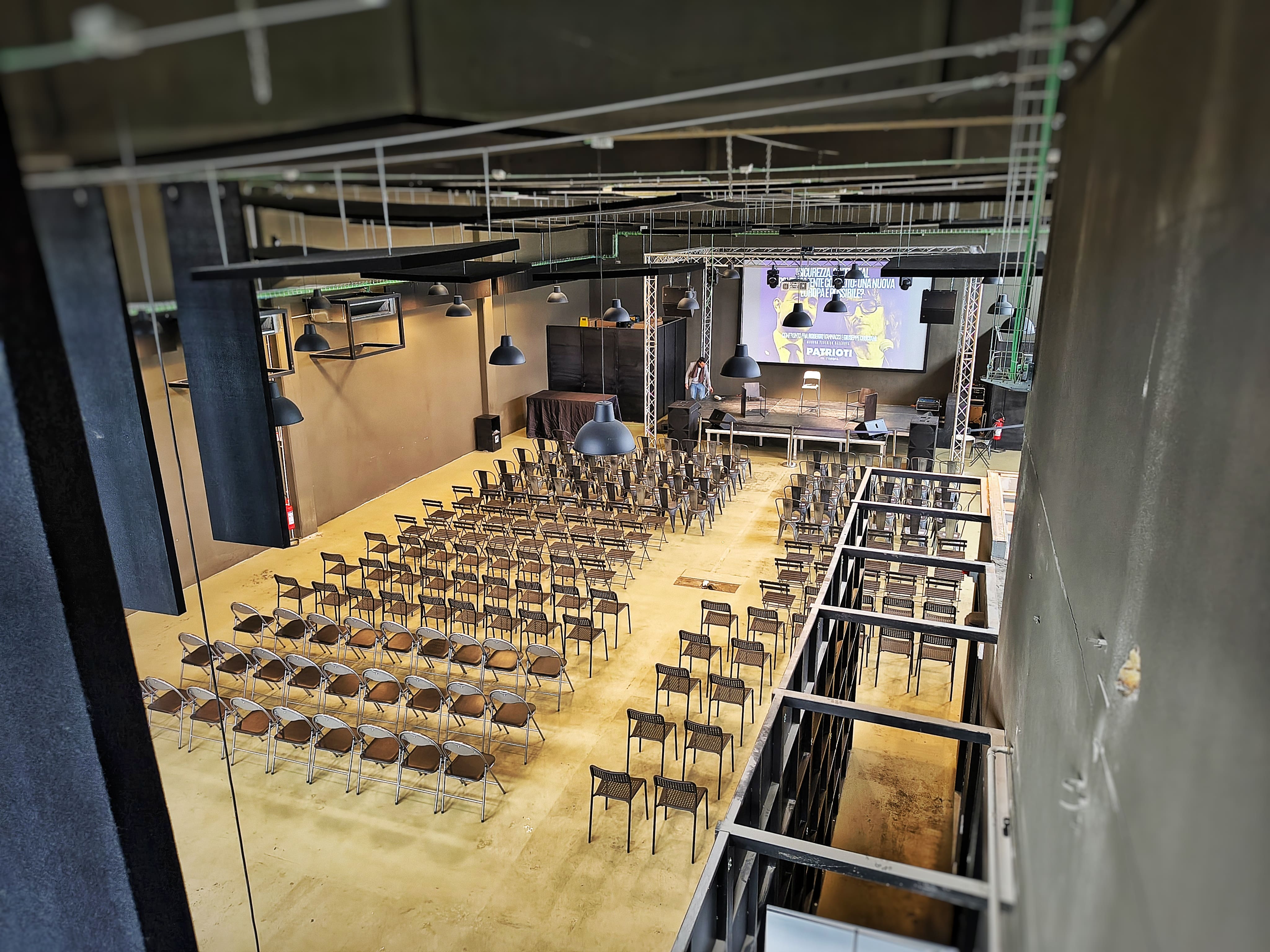 Sala Convegno dall'alto
